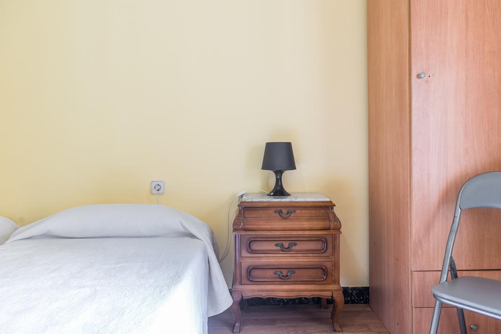 Hostel Turistic Castell Barcelona Exterior foto