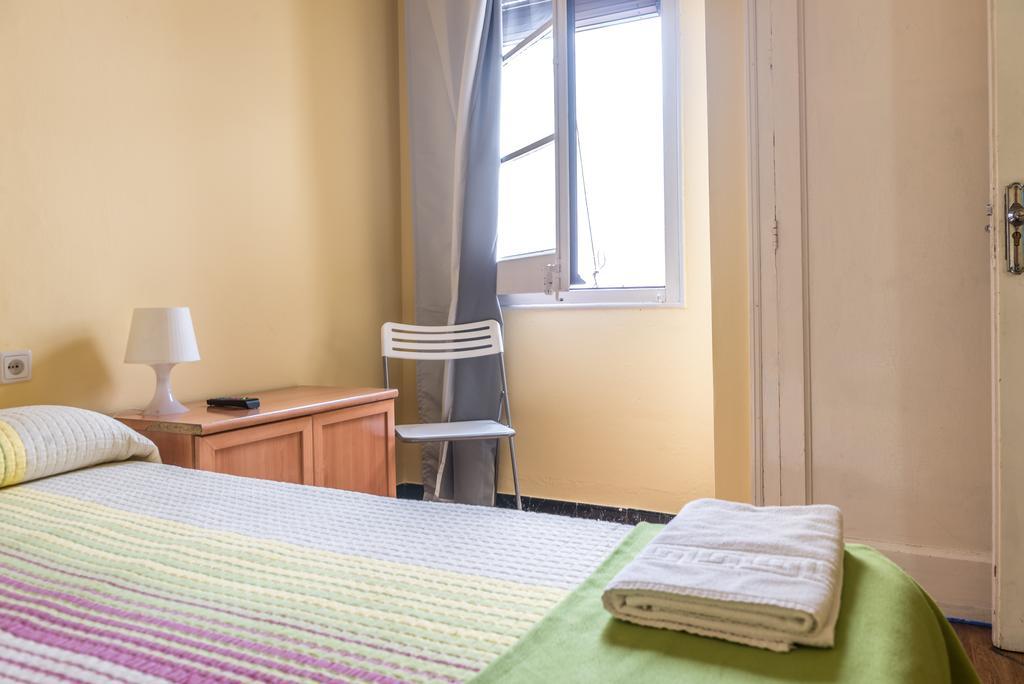 Hostel Turistic Castell Barcelona Exterior foto